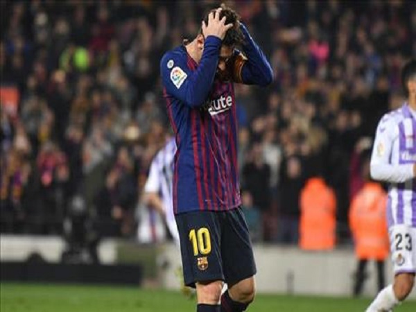 Messi trượt penalty HLV Barca nói gì?