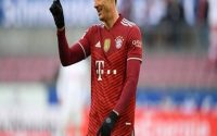 Tin chuyển nhượng ngày 23/5: Lewandowski lại xát muối Bayern