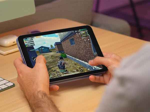 Màn hình máy tính bảng chơi game PUBG mobile phải có chất lượng cao