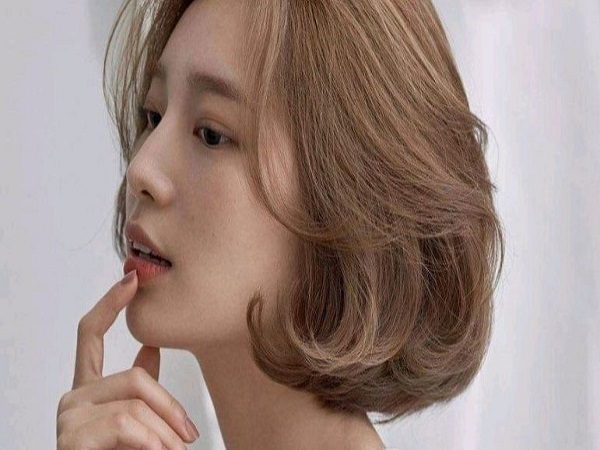 Tóc bob ngắn uốn cụp – Lựa chọn “quốc dân” cho mặt tròn