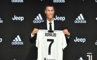 Giá trị chuyển nhượng Ronaldo những thương vụ trăm triệu