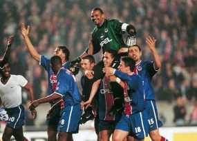 Khám phá thủ môn PSG xuất sắc nhất CLB gồm những ai?