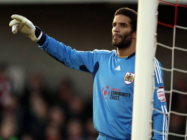 Di sản các thủ môn của Man City xuất sắc để lại