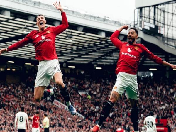 Bóng đá Anh: MU chính thức trở lại UEFA Champions League